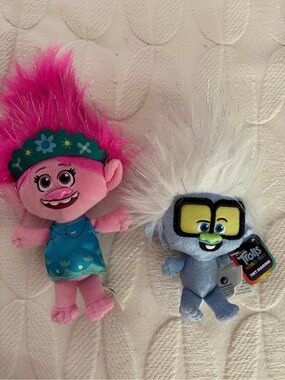 Two adorable Trolls by Dreamworks dolls. Poppy and Guy Diamond. So cute!!